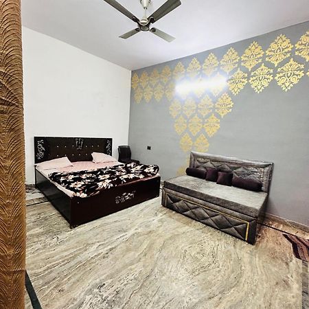 Agrawal Inn Guest House Mathura Exterior photo
