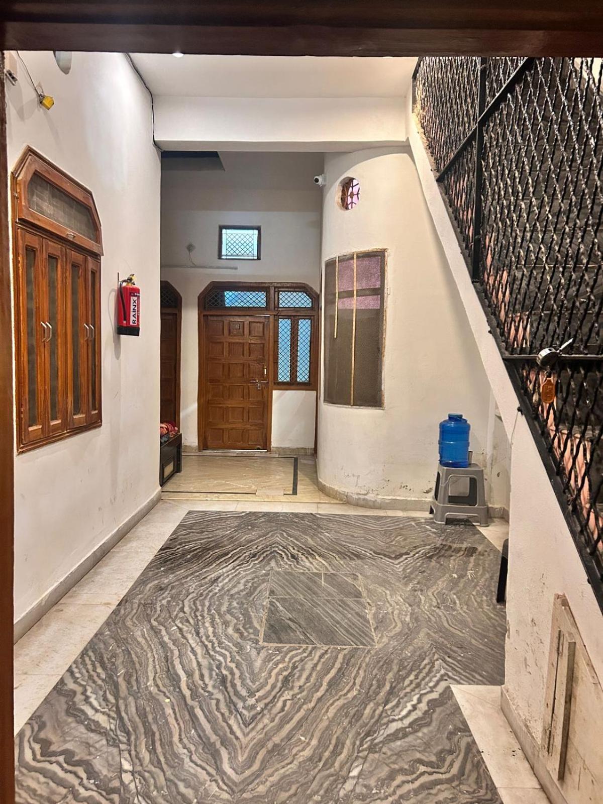 Agrawal Inn Guest House Mathura Exterior photo